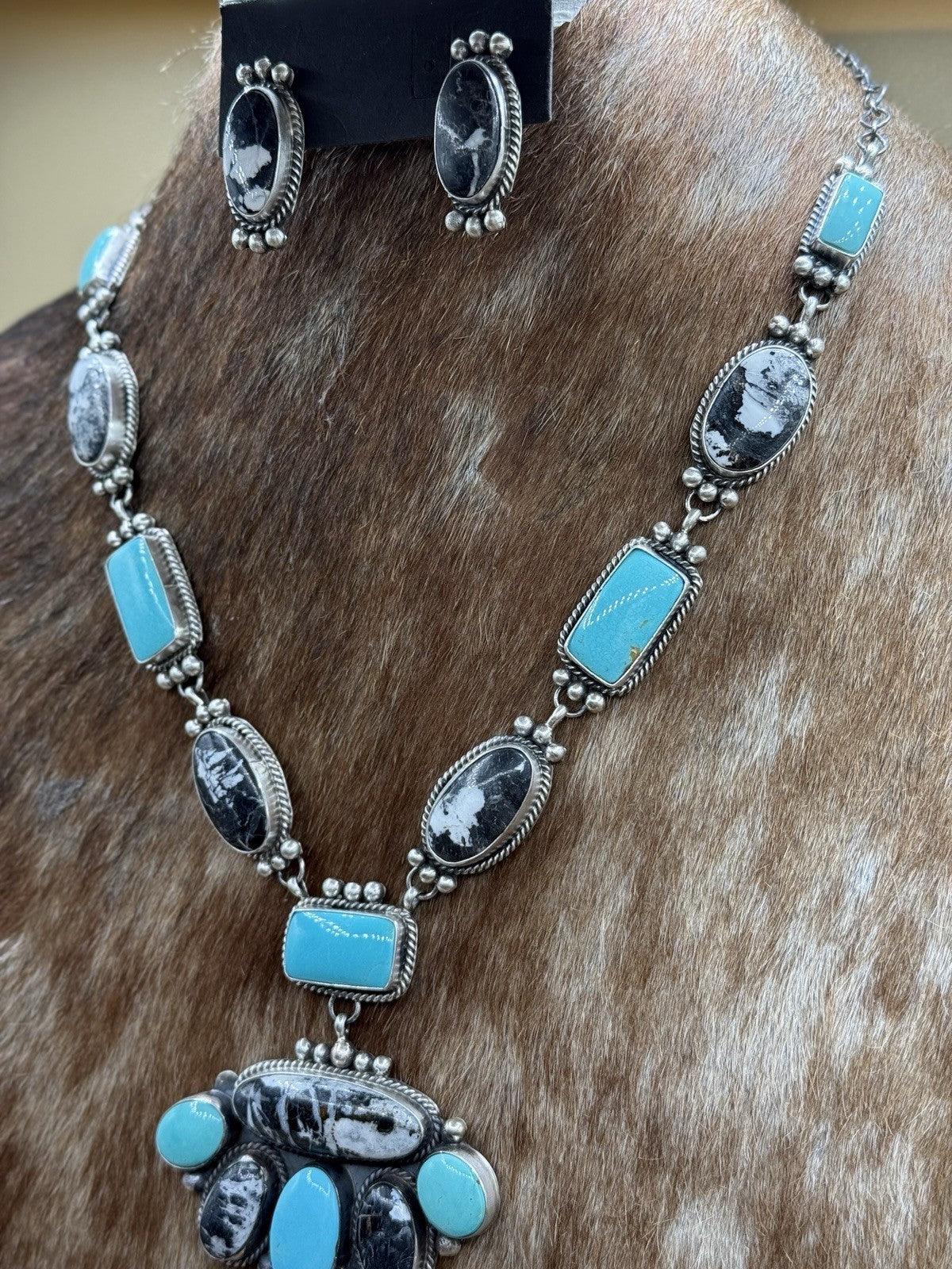 Navajo Handmade Sterling Silver Turquoise &White Buffalo Cluster Lariat Necklace