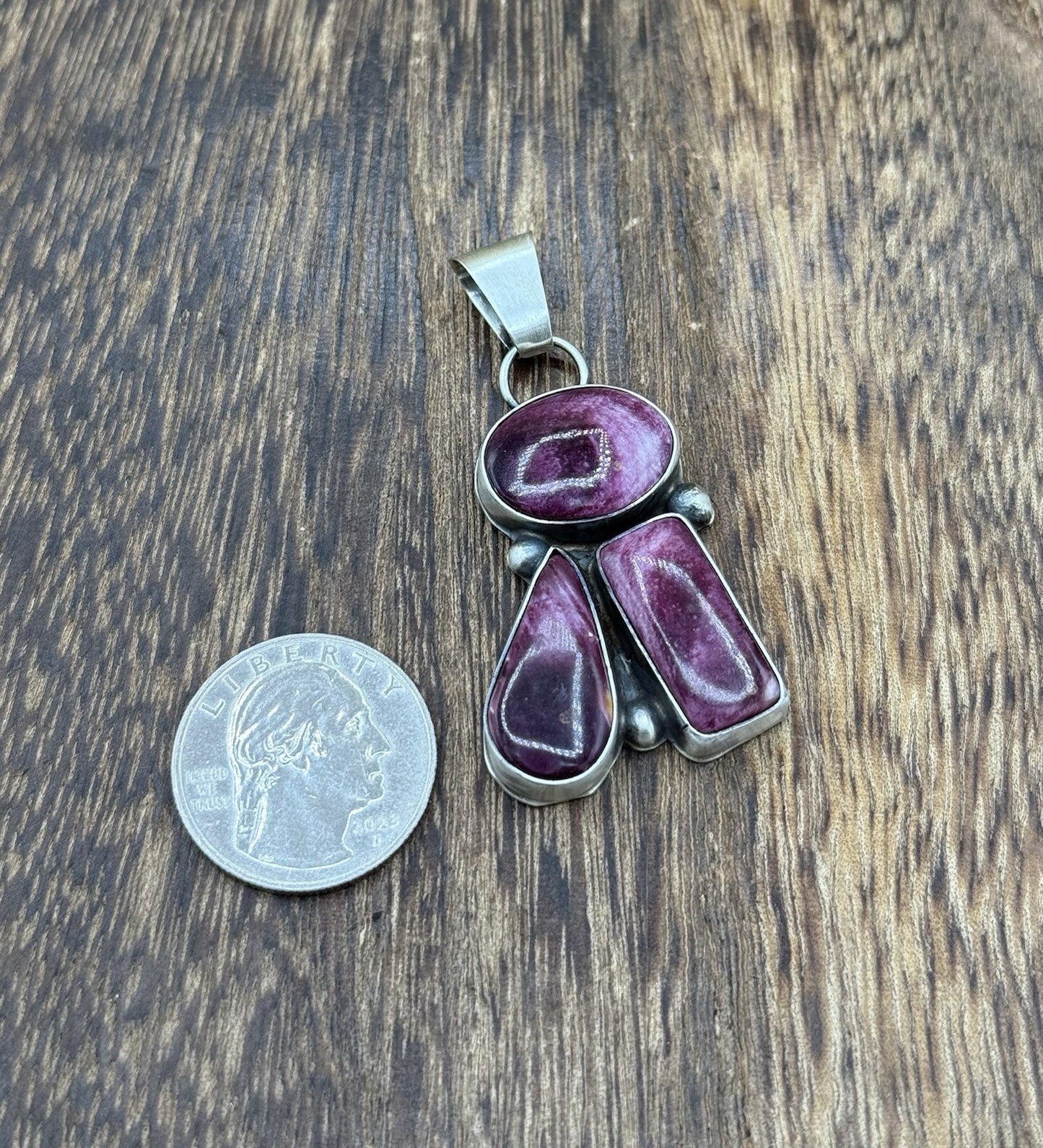 Navajo Handmade Sterling Silver Purple Spiny Oyster Shell Cluster Drop Pendant
