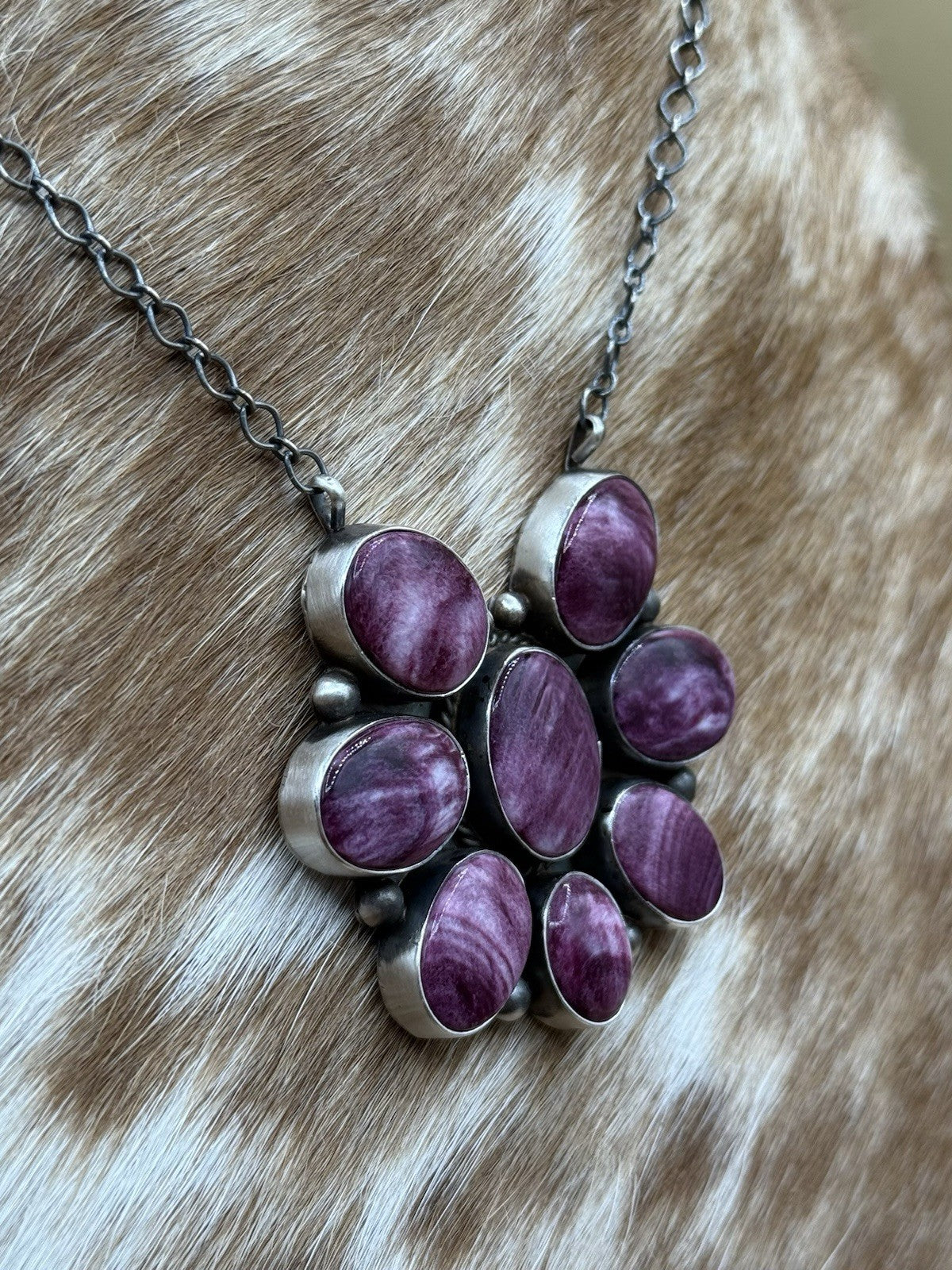 Navajo Handmade Sterling Silver Purple Spiny Oyster Cluster Bar Necklace 18”