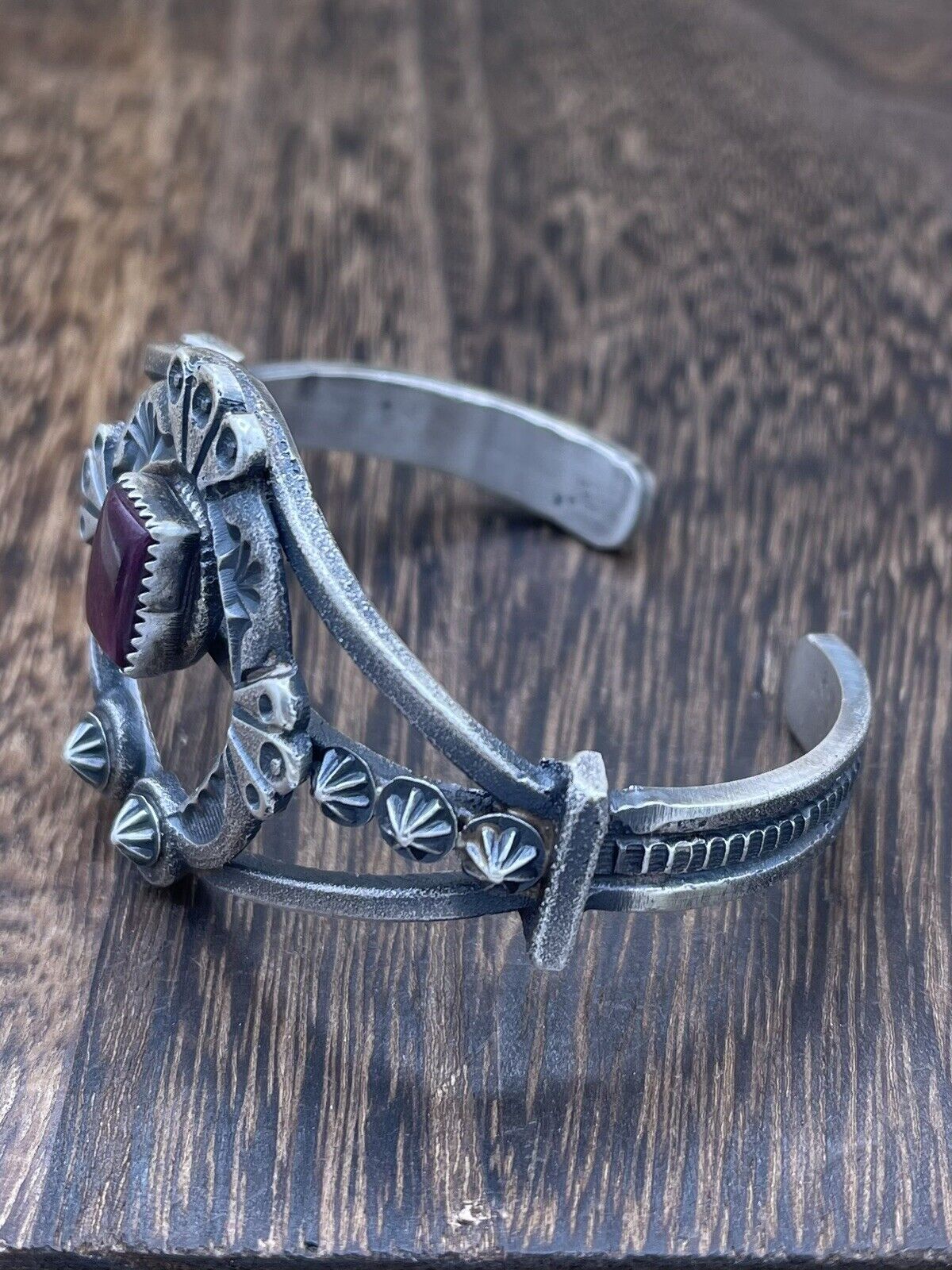 Native American Silver Navajo Handmade Purple Spiny Oyster Old look Bracelet