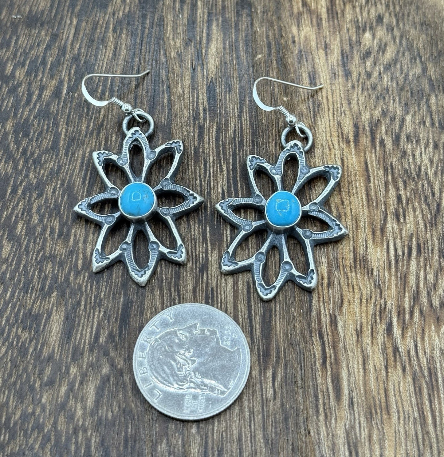 Navajo Handmade Sterling Silver Old Look Kingman Turquoise Earrings Kevin Billah