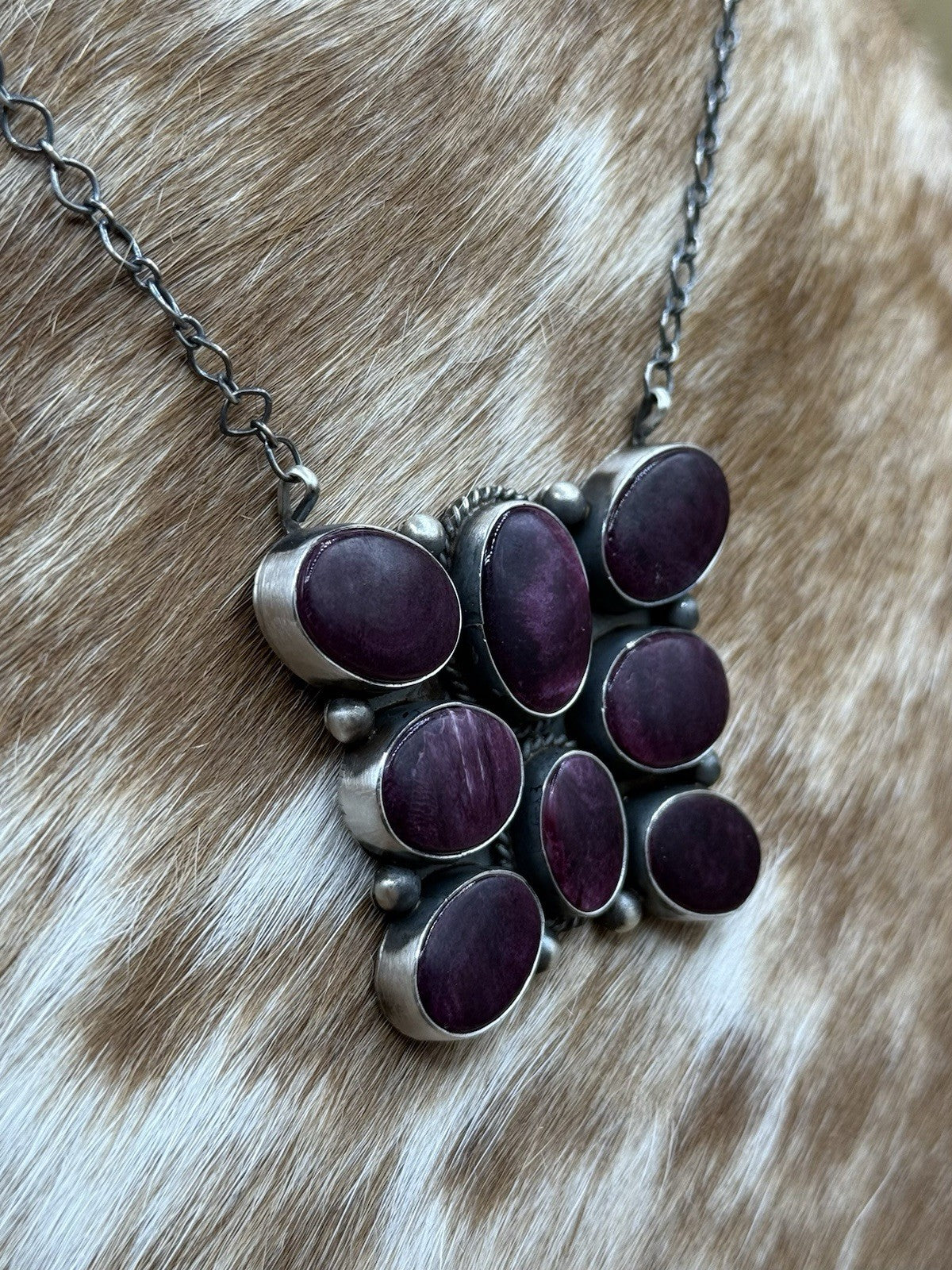 Navajo Handmade Sterling Silver Purple Spiny Oyster Cluster Bar Necklace 18”