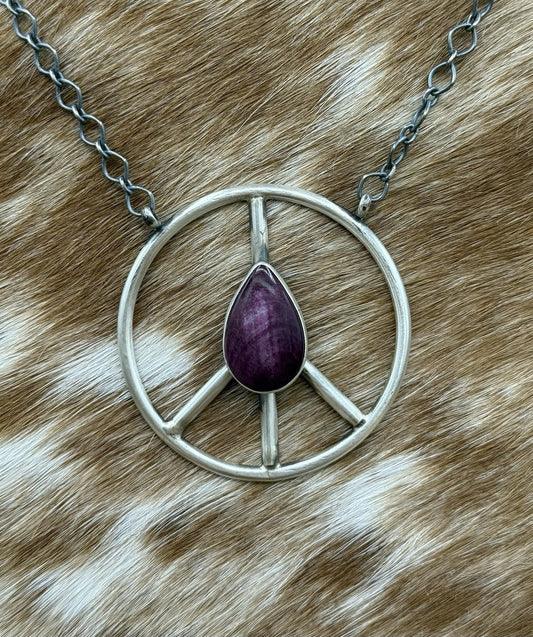 Navajo handmade Sterling Silver Spiny Oyster Shell Peace Hippie Necklace 18”