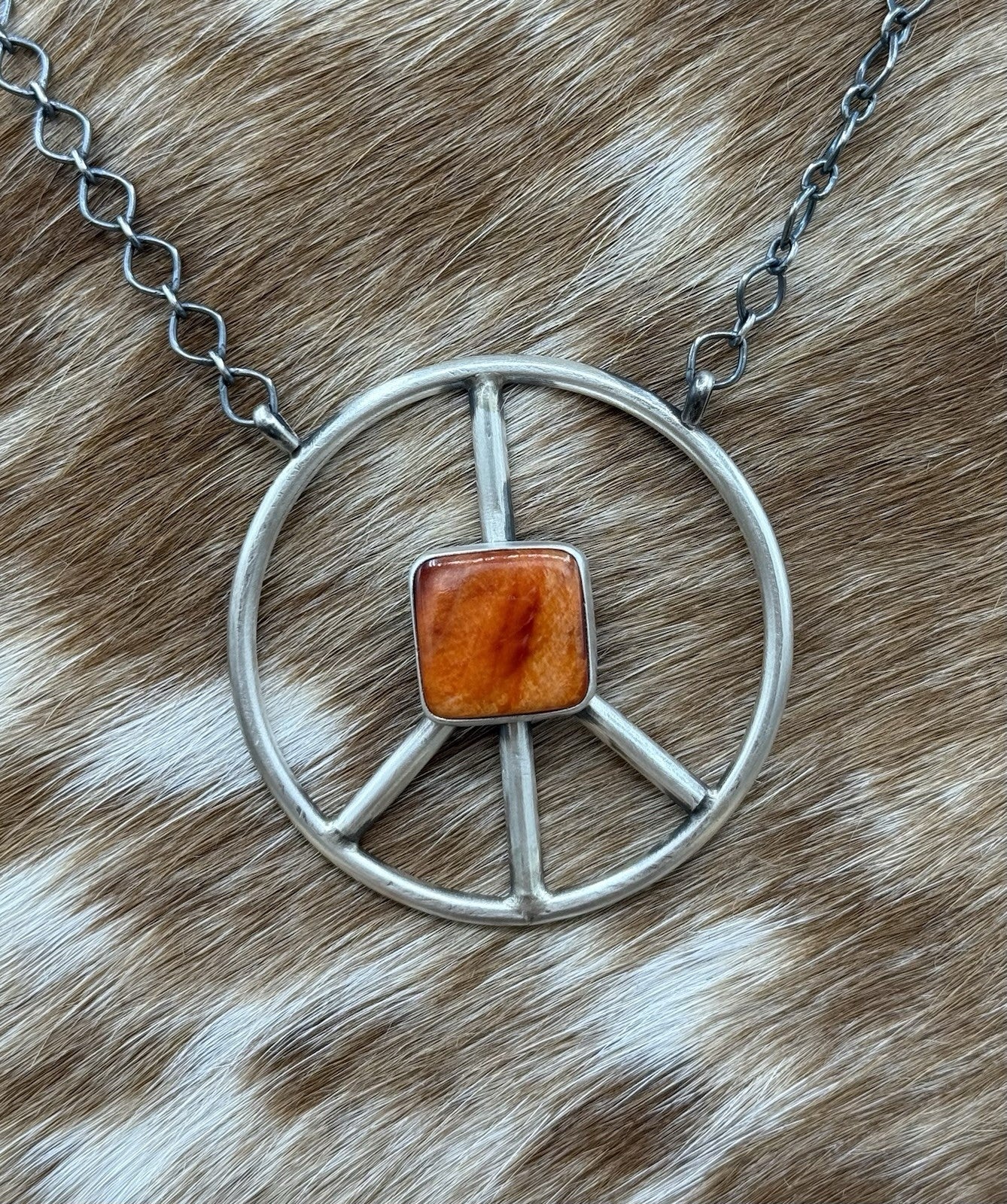 Navajo handmade Sterling Silver Spiny Oyster Shell Peace Hippie Necklace 18”