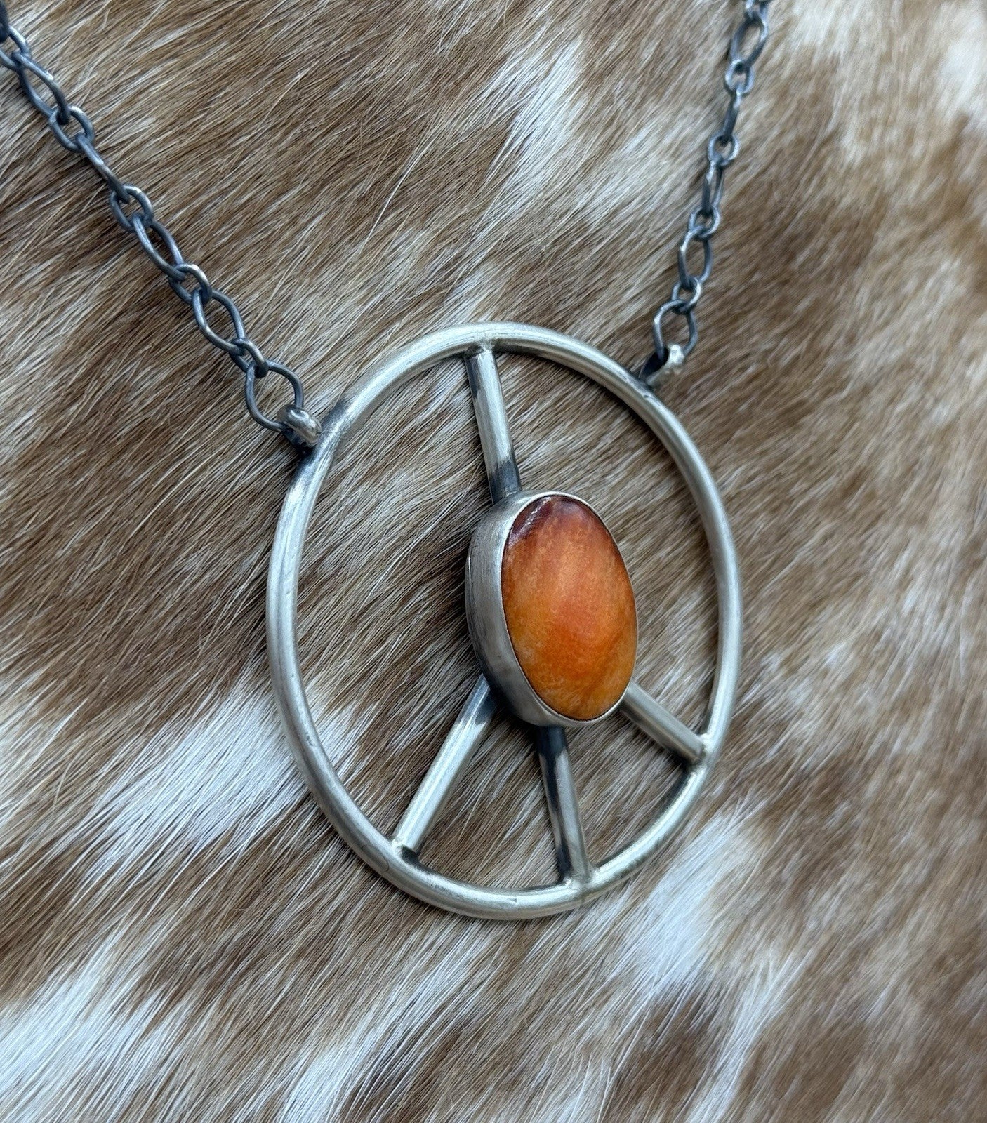 Navajo handmade Sterling Silver Spiny Oyster Shell Peace Hippie Necklace 18”