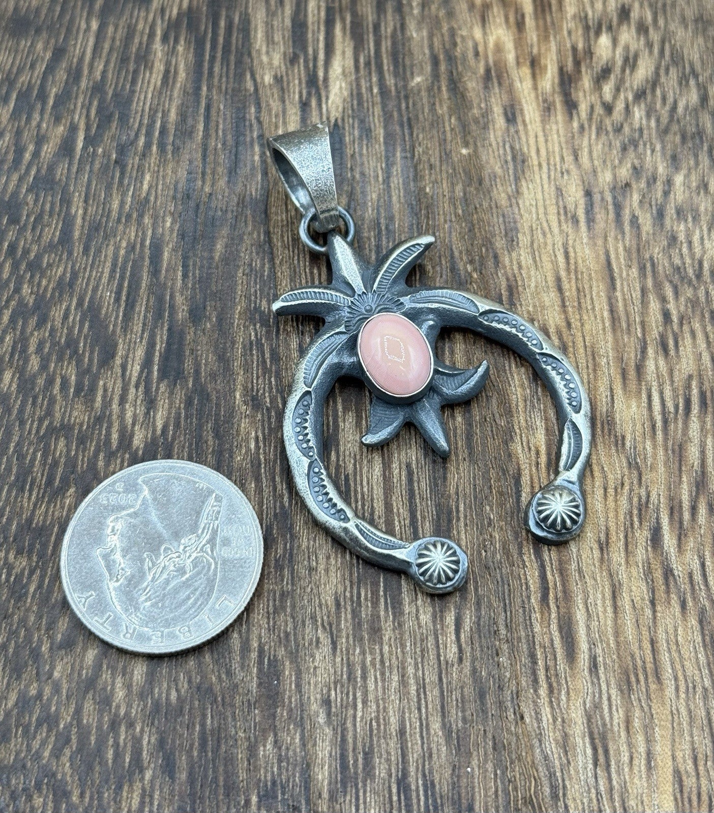 Native American Navajo Handmade Sterling Silver Old Look Pink Conch Naja Pendant