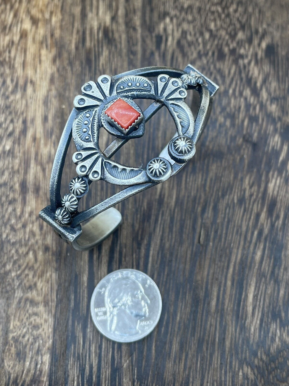 Native American Silver Navajo Handmade Red Spiny Oyster Old look Naja Bracelet