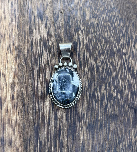 Native American Navajo Handmade Sterling Silver White Buffalo Pendant Old Look