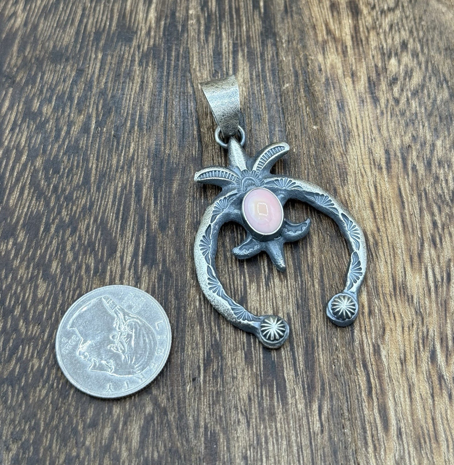 Native American Navajo Handmade Sterling Silver Old Look Pink Conch Naja Pendant