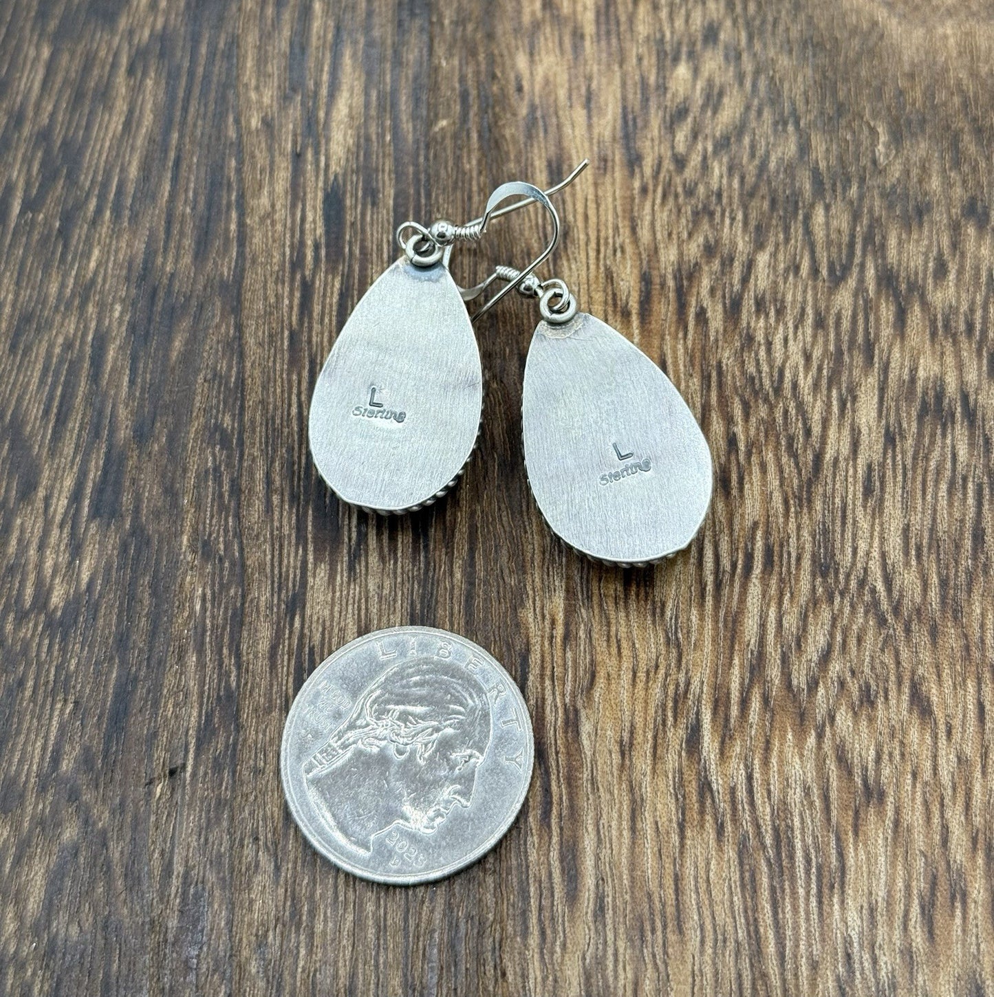 Native Navajo Handmade Sterling Silver Purple Spiny Oyster Shell Dangle Earrings