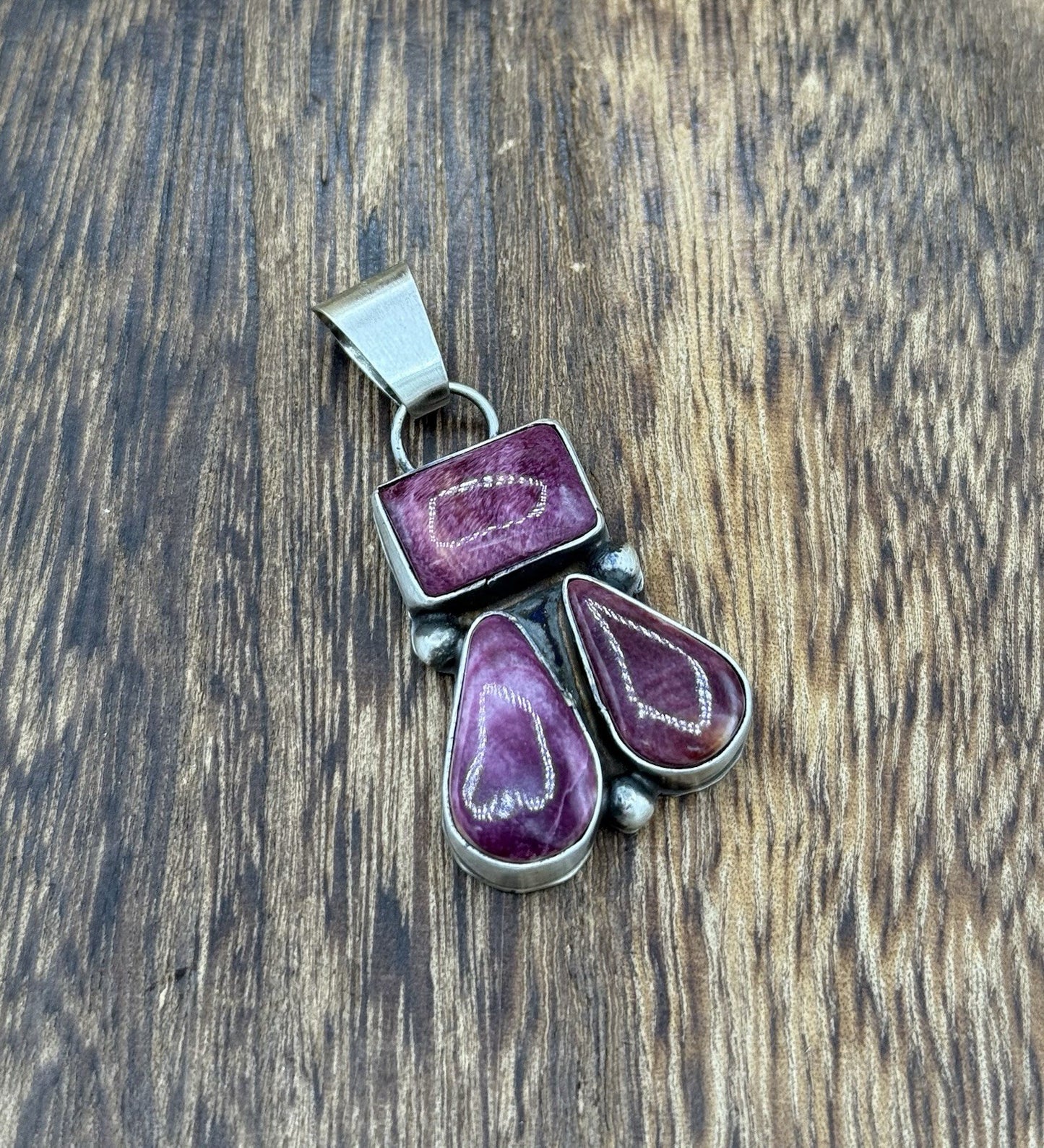 Navajo Handmade Sterling Silver Purple Spiny Oyster Shell Cluster Drop Pendant