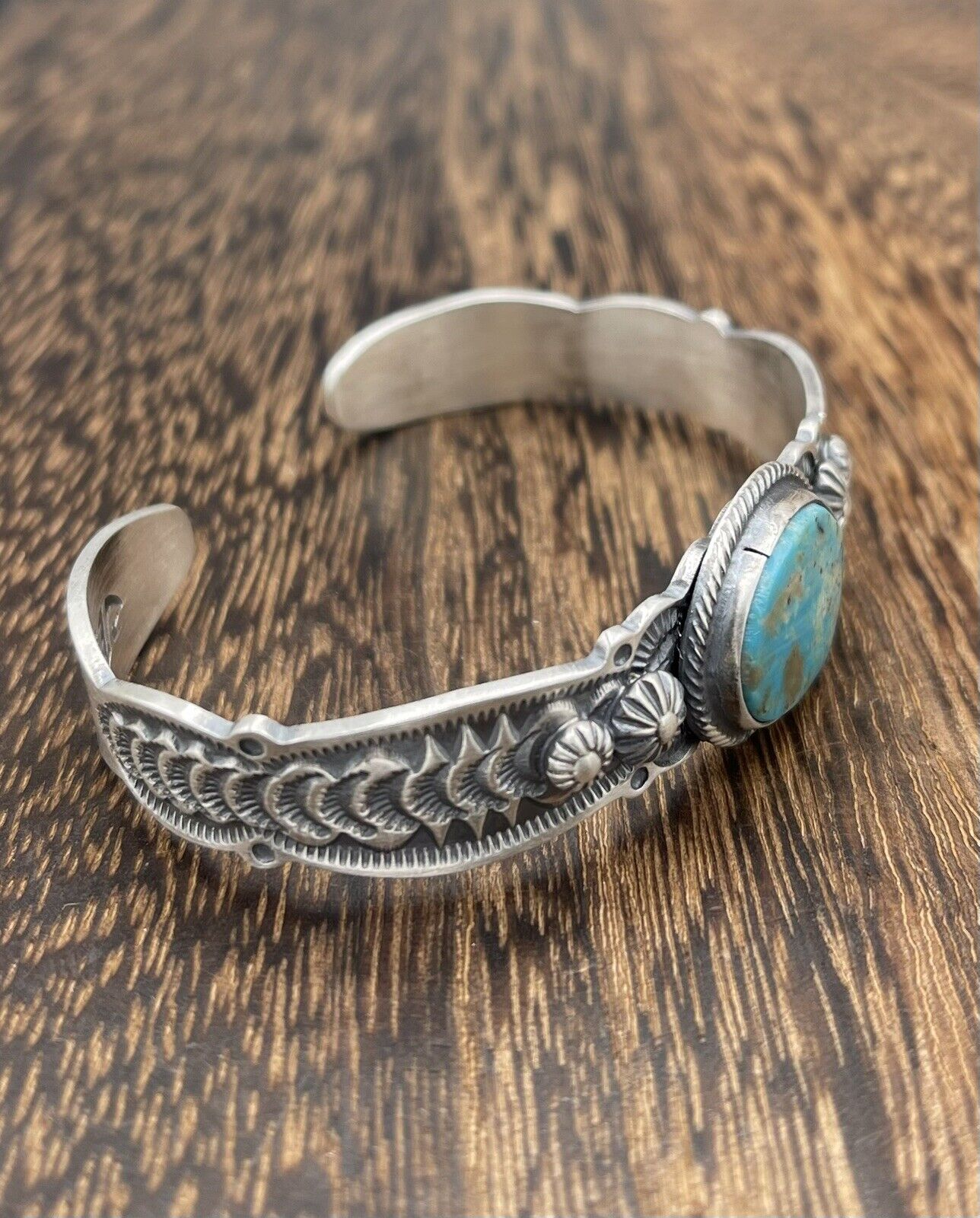 Native American Navajo Handmade Sterling Silver Natural Turquoise Cuff Bracelet