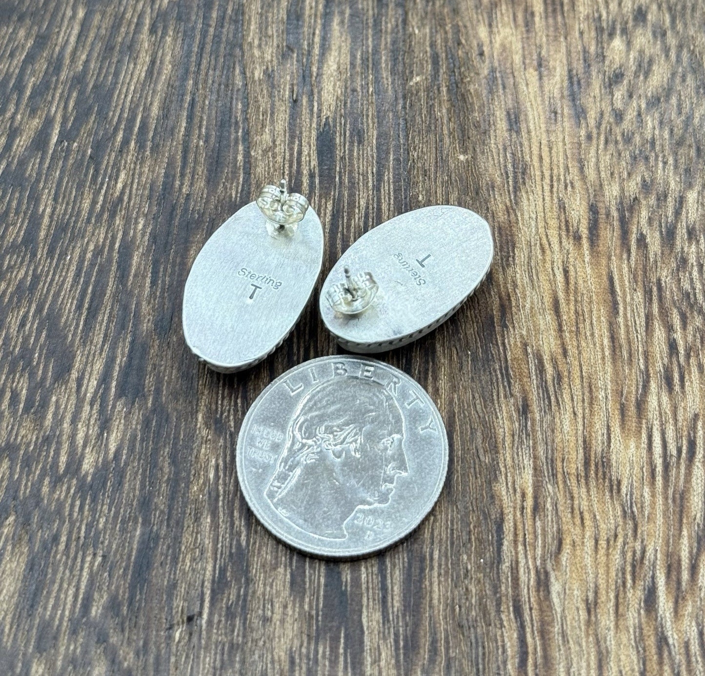 Navajo Handmade Sterling Silver Orange Spiny Oyster Shell Post Stud Earrings