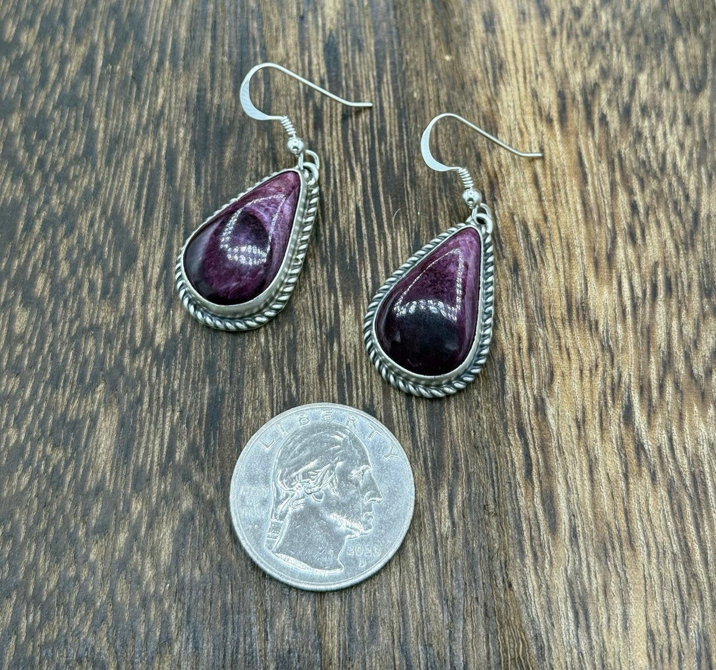 Native Navajo Handmade Sterling Silver Purple Spiny Oyster Shell Dangle Earrings