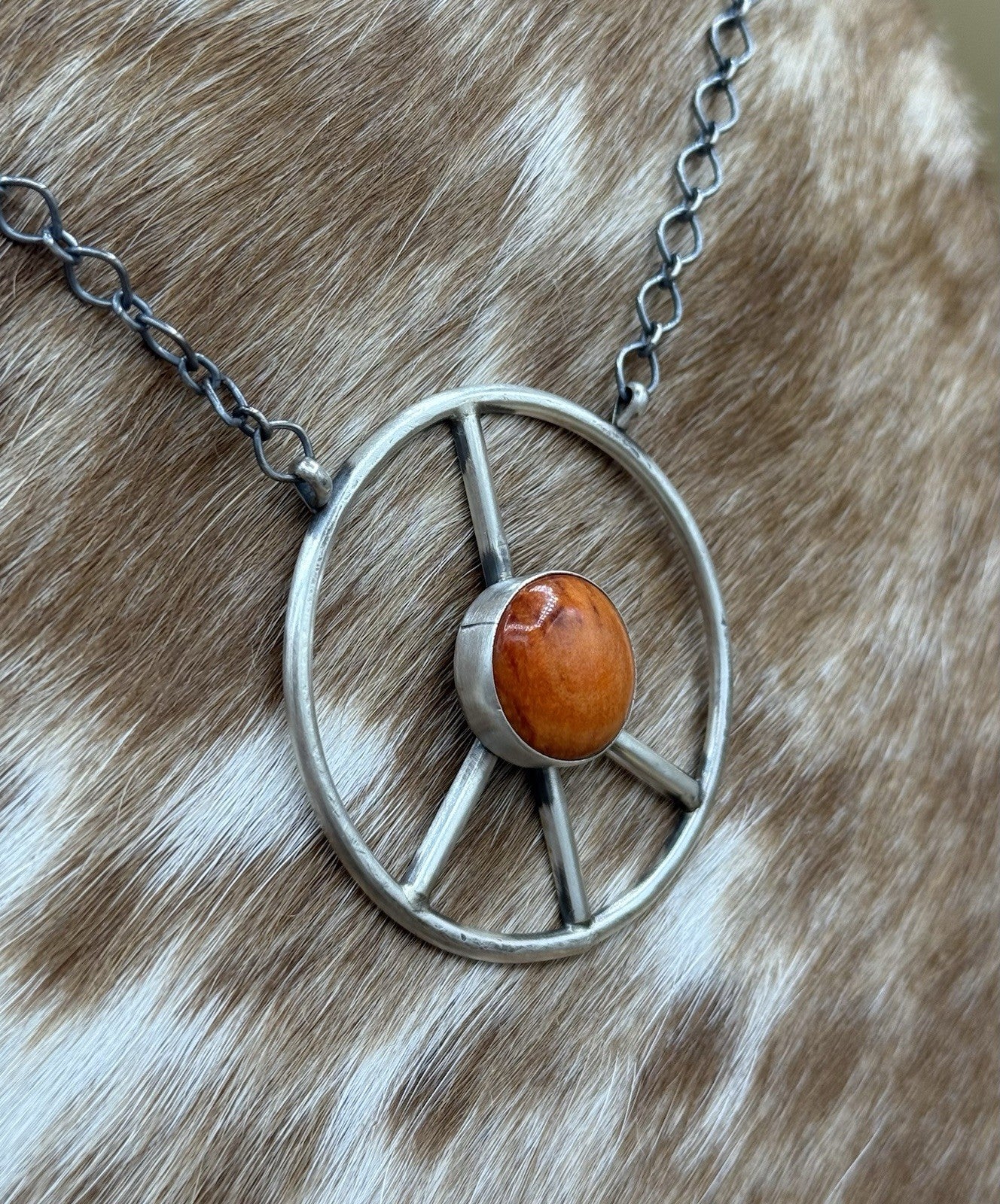 Navajo handmade Sterling Silver Spiny Oyster Shell Peace Hippie Necklace 18”