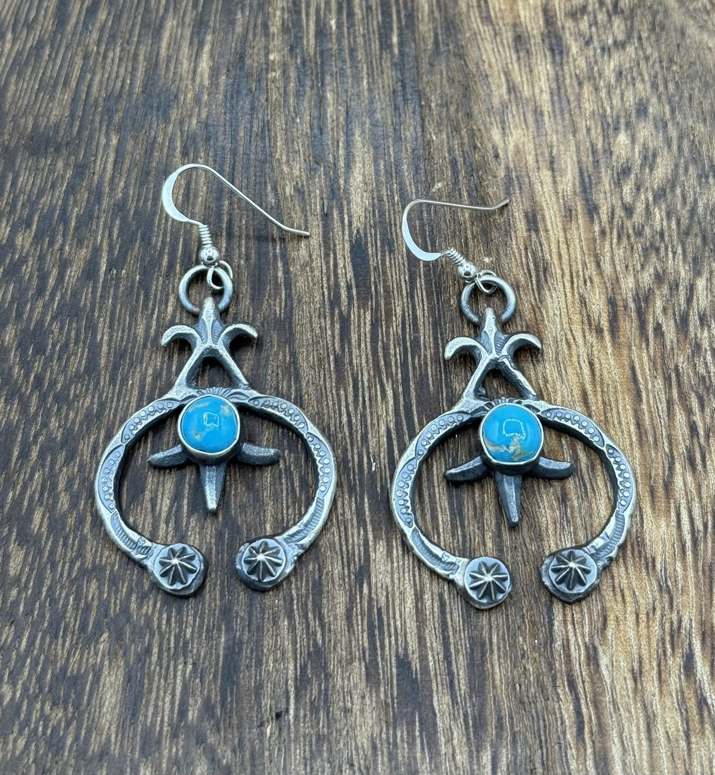 Navajo Handmade Sterling Silver Old Look Kingman Turquoise Earrings Kevin Billah