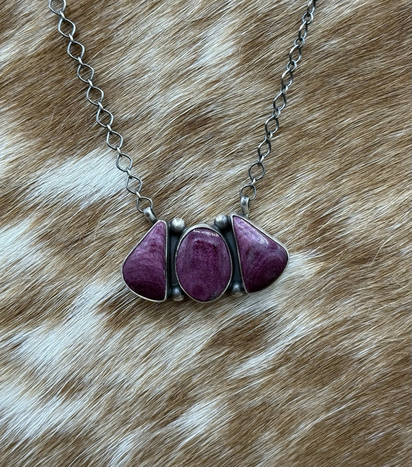 Navajo Handmade Sterling Silver Purple Spiny Oyster Cluster Bar Necklace 18”