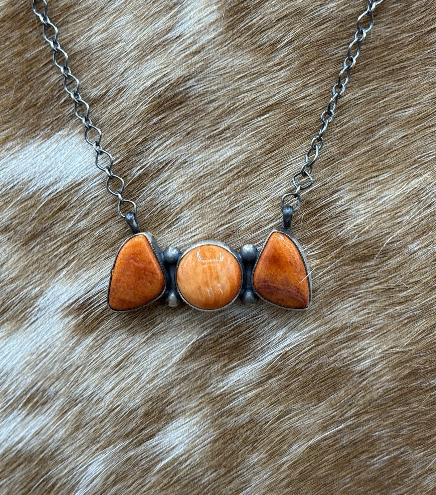 Navajo Handmade Sterling Silver Orange Spiny Oyster Cluster Bar Necklace 18”