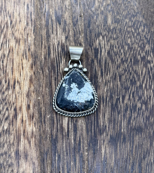 Native American Navajo Handmade Sterling Silver White Buffalo Pendant Old Look