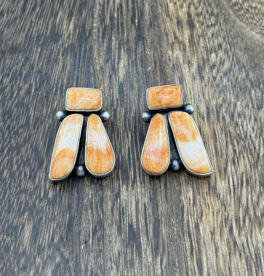 Navajo Handmade Sterling Silver Orange Spiny Oyster Shell Post Cluster Earrings