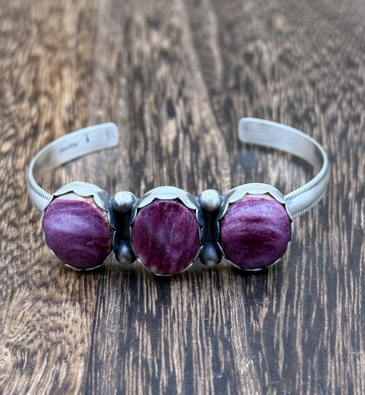 Navajo Handmade Sterling Silver Purple Spiny Oyster Shell Stacker Cuff Bracelet