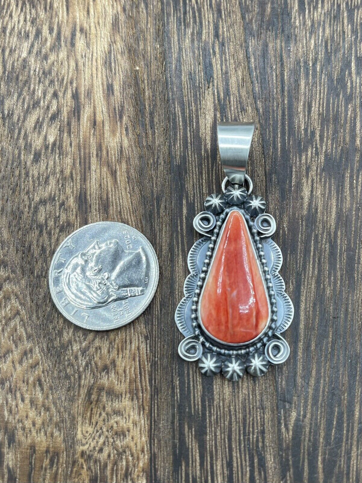 Native American Sterling Silver Navajo Handmade Spiny Oyster Pendant - Betta Lee