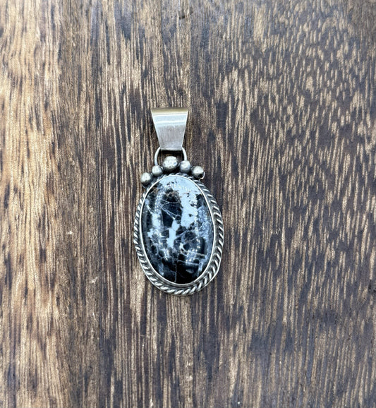 Native American Navajo Handmade Sterling Silver White Buffalo Pendant Old Look