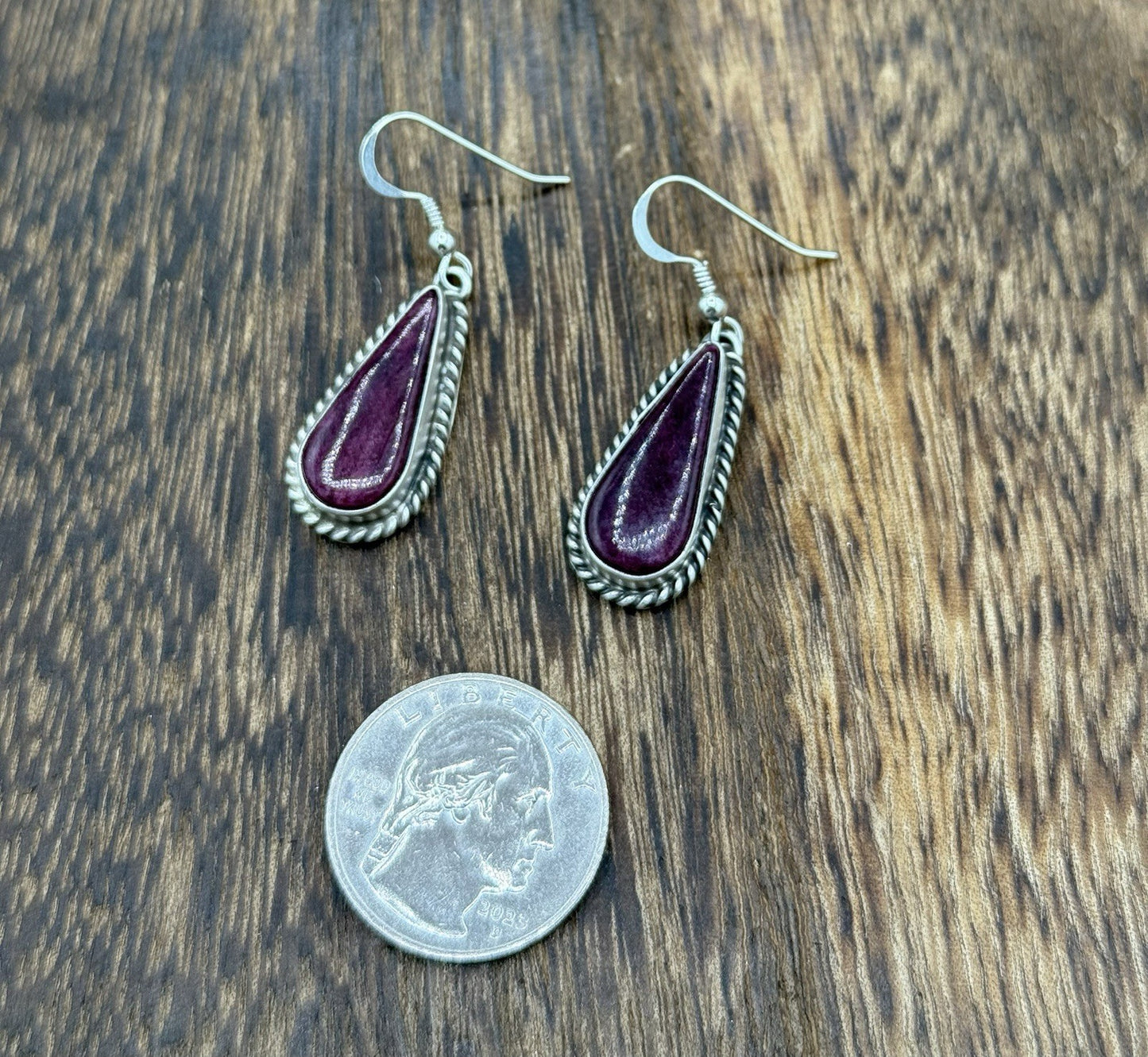 Native Navajo Handmade Sterling Silver Purple Spiny Oyster Shell Dangle Earrings
