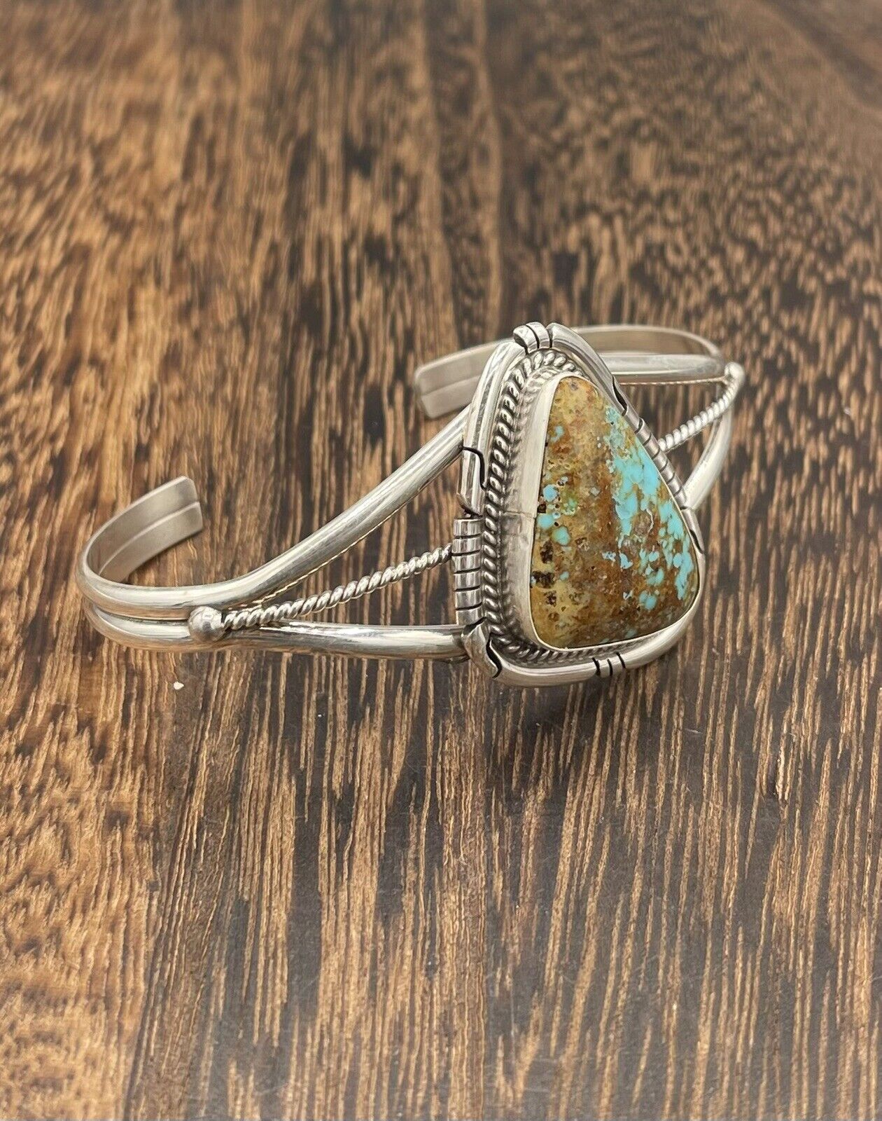 Native American Sterling Silver Navajo Handmade #8  Turquoise Cuff Bracelet