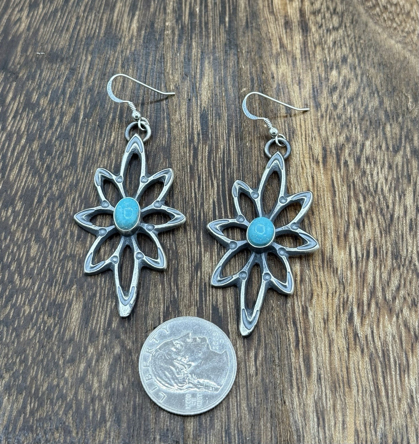 Navajo Handmade Sterling Silver Old Look Kingman Turquoise Earrings Kevin Billah