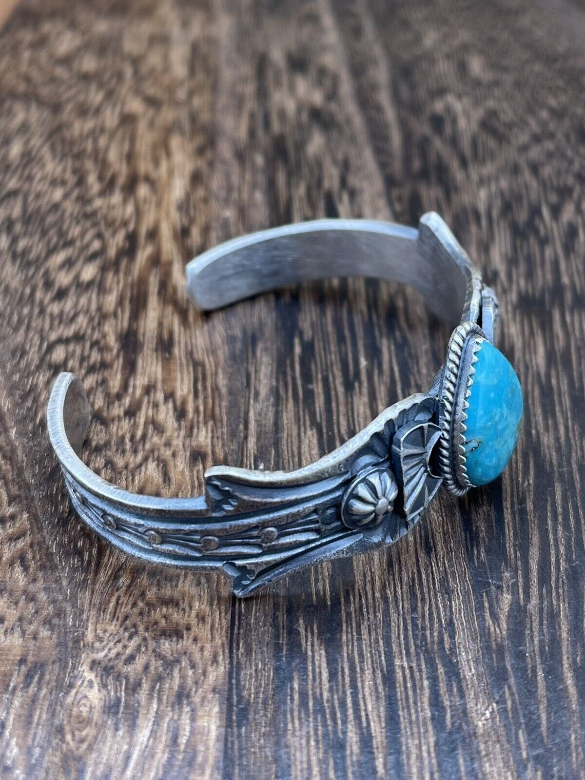 Native American Navajo Handmade Silver Kingman Turquoise Old look Bracelet