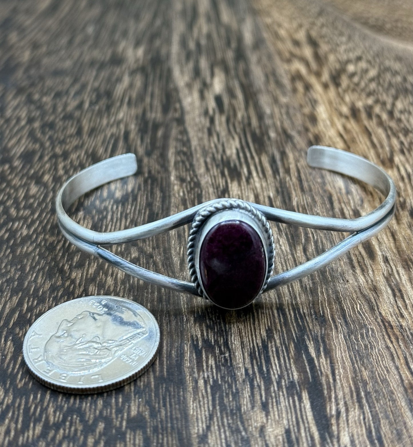 Navajo Handmade Sterling Silver Purple Spiny Oyster Stacker Old Look Bracelet