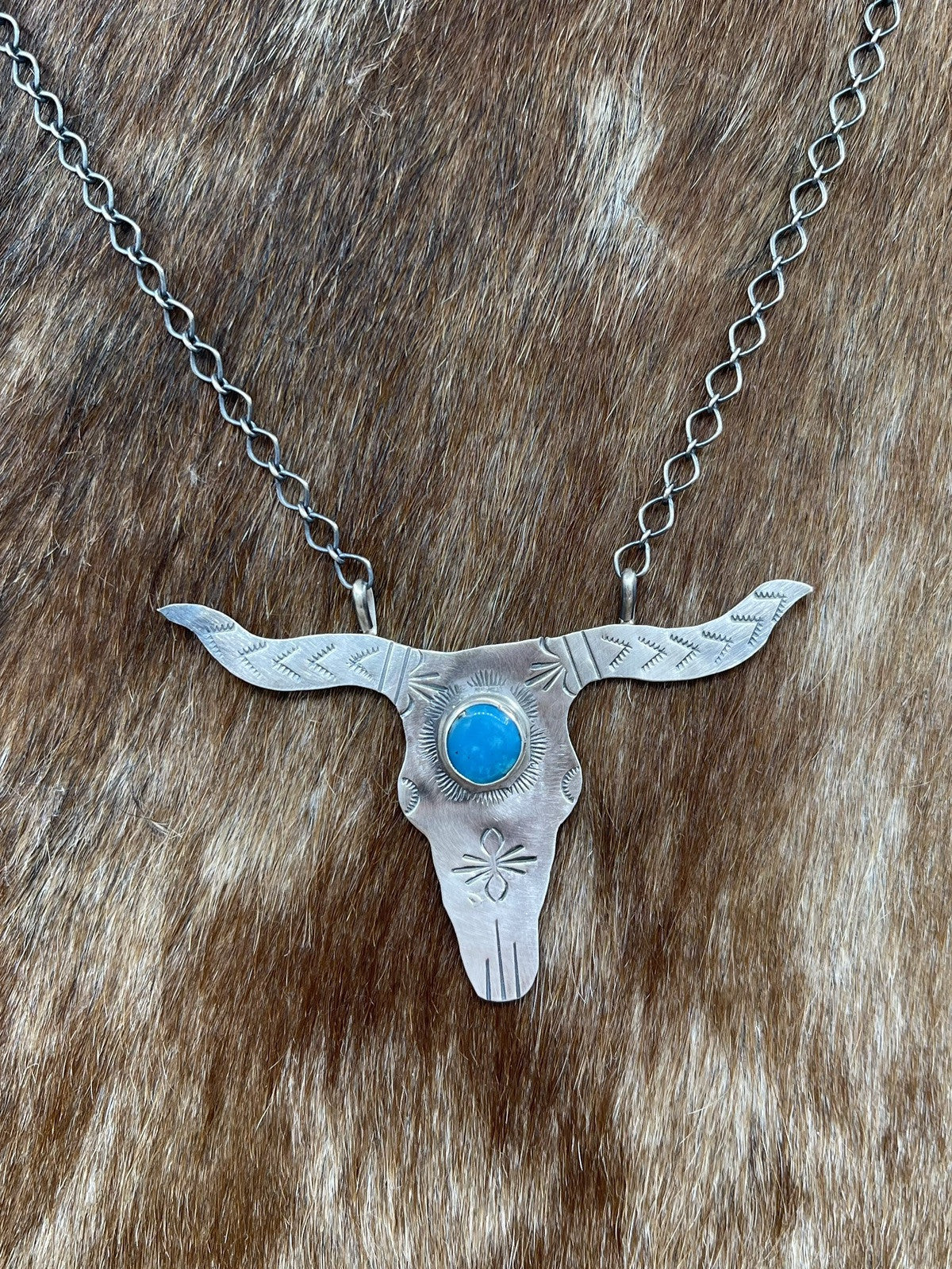 Navajo Handmade Sterling Silver Kingman Turquoise Longhorn Necklace By Betta Lee