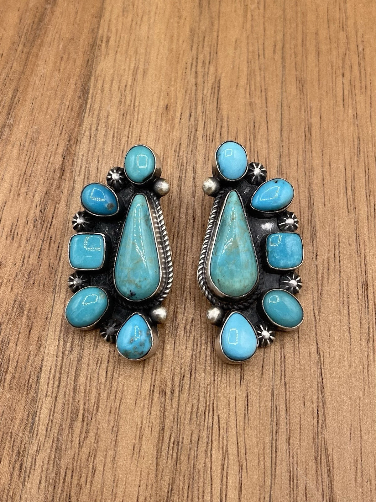 Navajo Handmade Sterling Silver Kingman Turquoise Half Cluster Earrings Tricia S