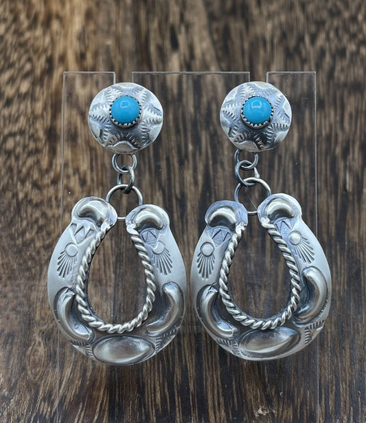 Navajo Handmade Sterling Silver Kingman Turquoise Old Look Horse Shoe Earrings