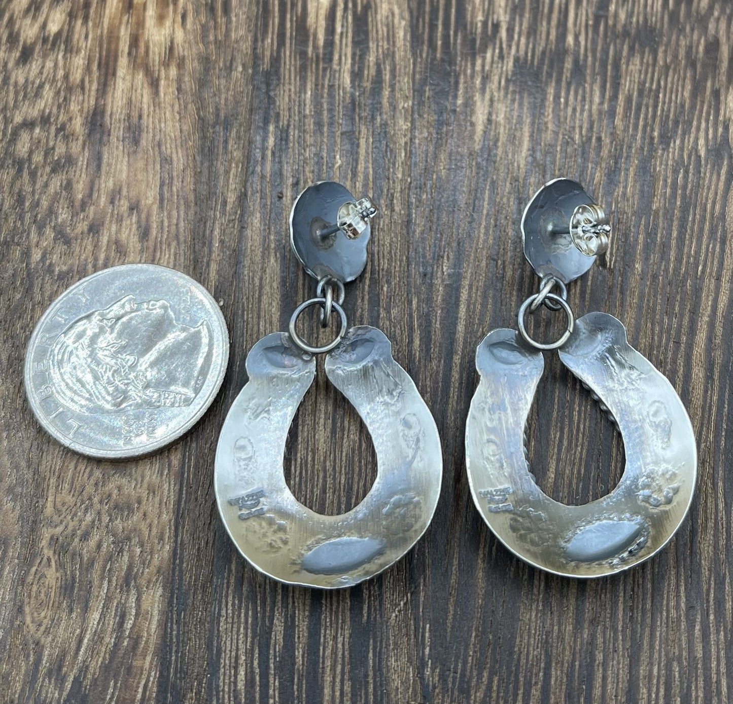 Navajo Handmade Sterling Silver Kingman Turquoise Old Look Horse Shoe Earrings