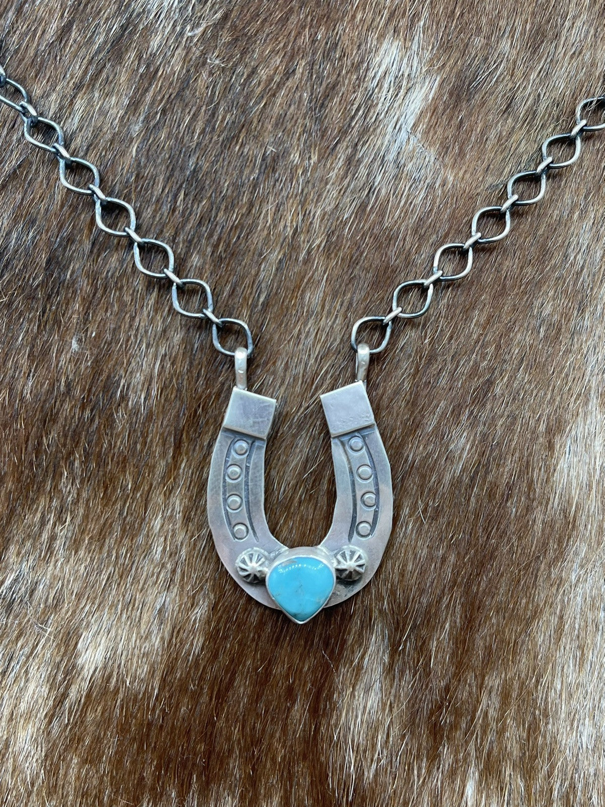 Navajo Handmade Sterling Silver Kingman Turquoise Horseshoe Bar Necklace 18”