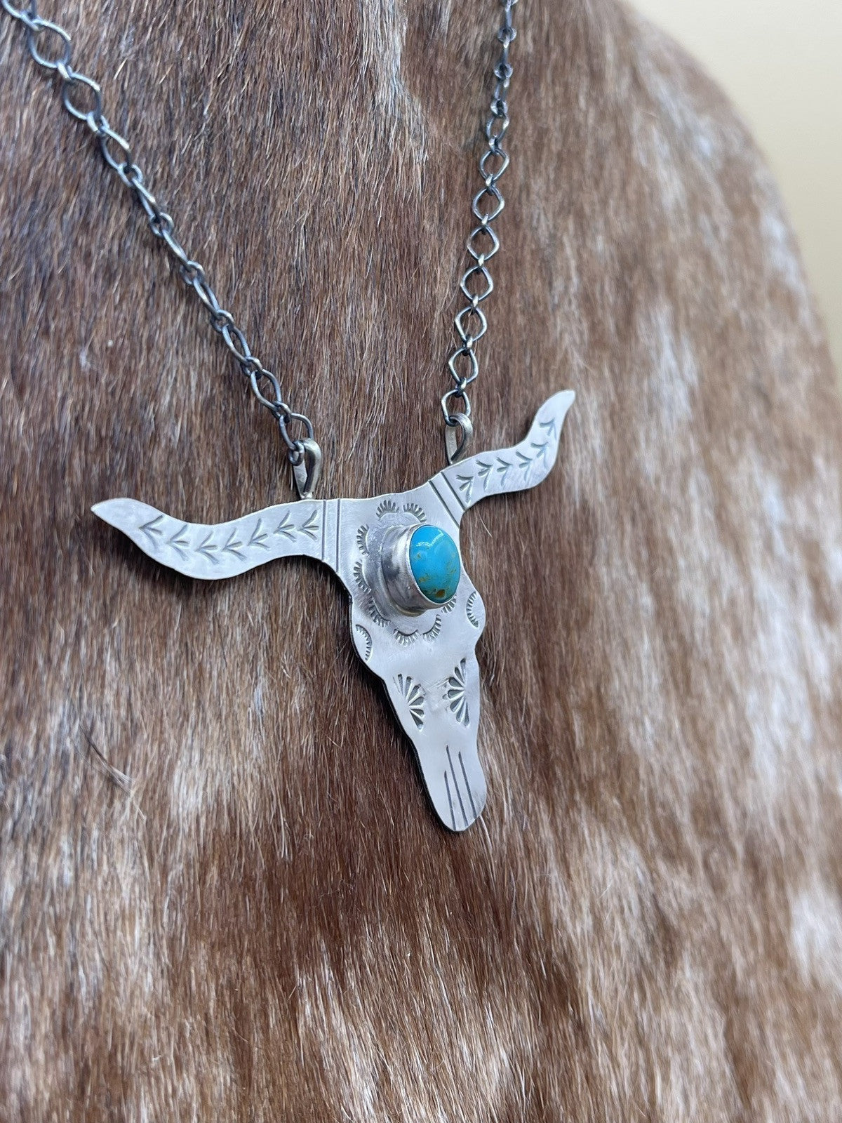 Navajo Handmade Sterling Silver Kingman Turquoise Longhorn Necklace By Betta Lee