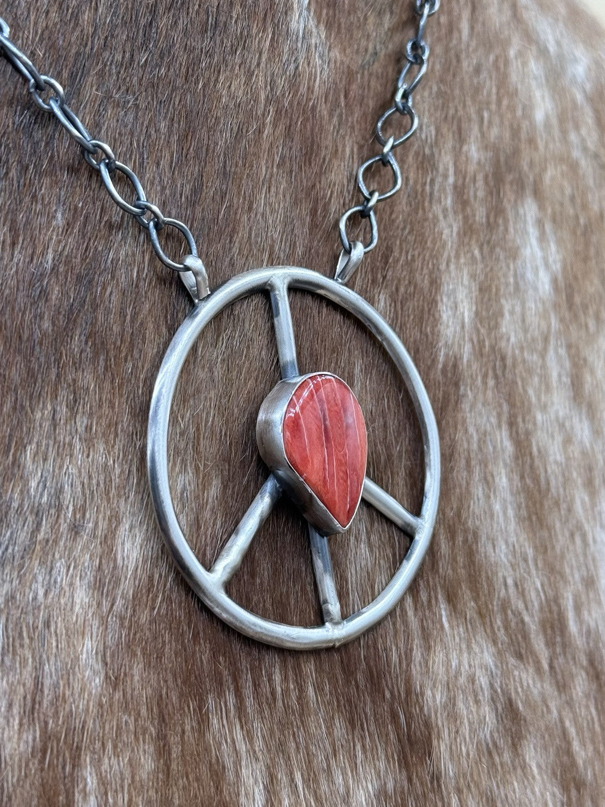 Navajo handmade Sterling Silver Red Spiny Oyster Peace Hippie Necklace 18”