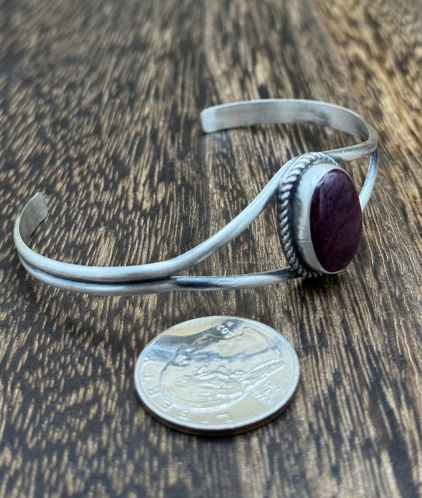 Navajo Handmade Sterling Silver Purple Spiny Oyster Stacker Old Look Bracelet