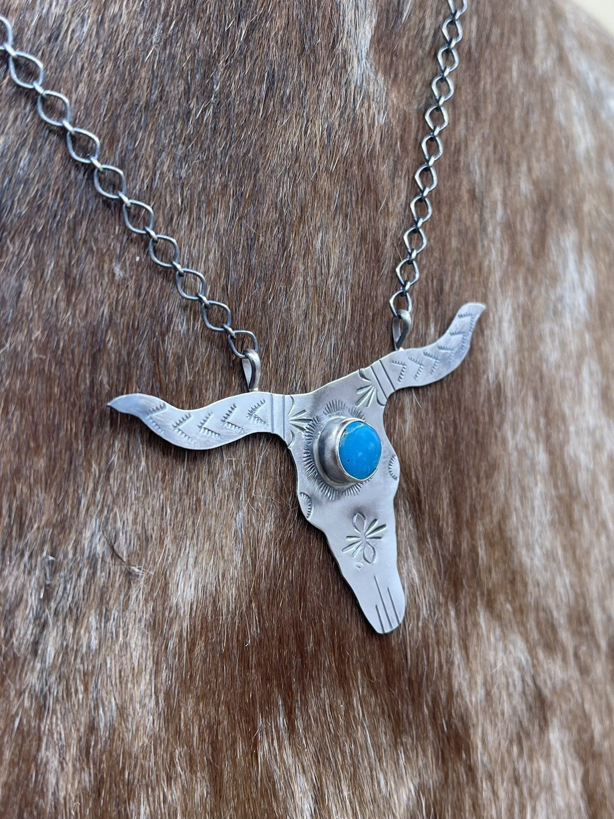 Navajo Handmade Sterling Silver Kingman Turquoise Longhorn Necklace By Betta Lee