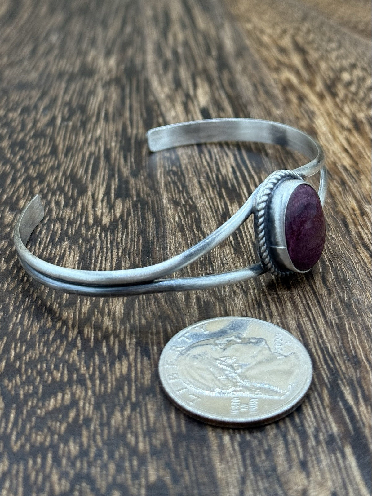 Navajo Handmade Sterling Silver Purple Spiny Oyster Stacker Old Look Bracelet