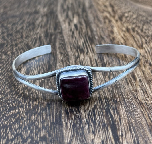 Navajo Handmade Sterling Silver Purple Spiny Oyster Stacker Old Look Bracelet