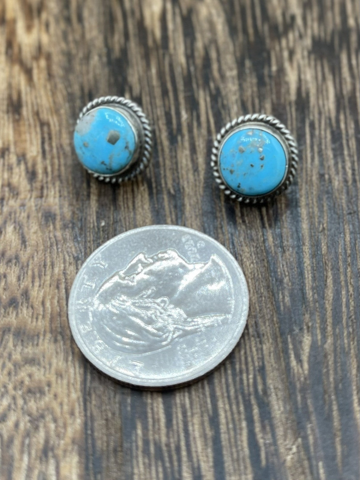 Navajo Handmade Sterling Silver Kingman Turquoise Post Stud Earrings Byron Begay