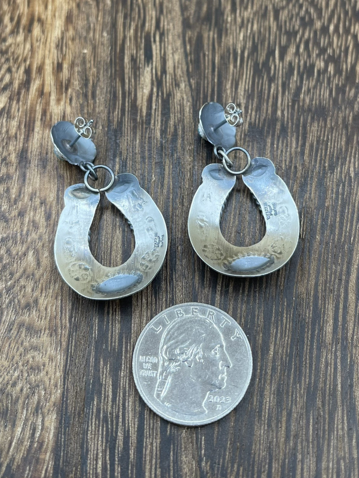 Navajo Handmade Sterling Silver Kingman Turquoise Old Look Horse Shoe Earrings