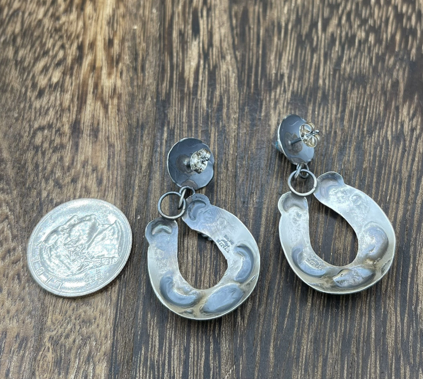 Navajo Handmade Sterling Silver Kingman Turquoise Old Look Horse Shoe Earrings